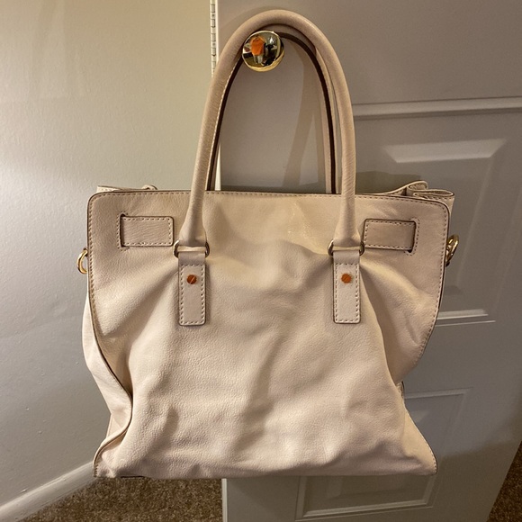Authentic Michael Kors Hamilton Large Tote, Vanilla. - Picture 3 of 5